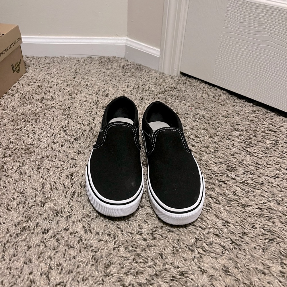 Black Vans